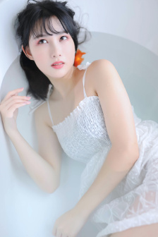黑皮辣妹